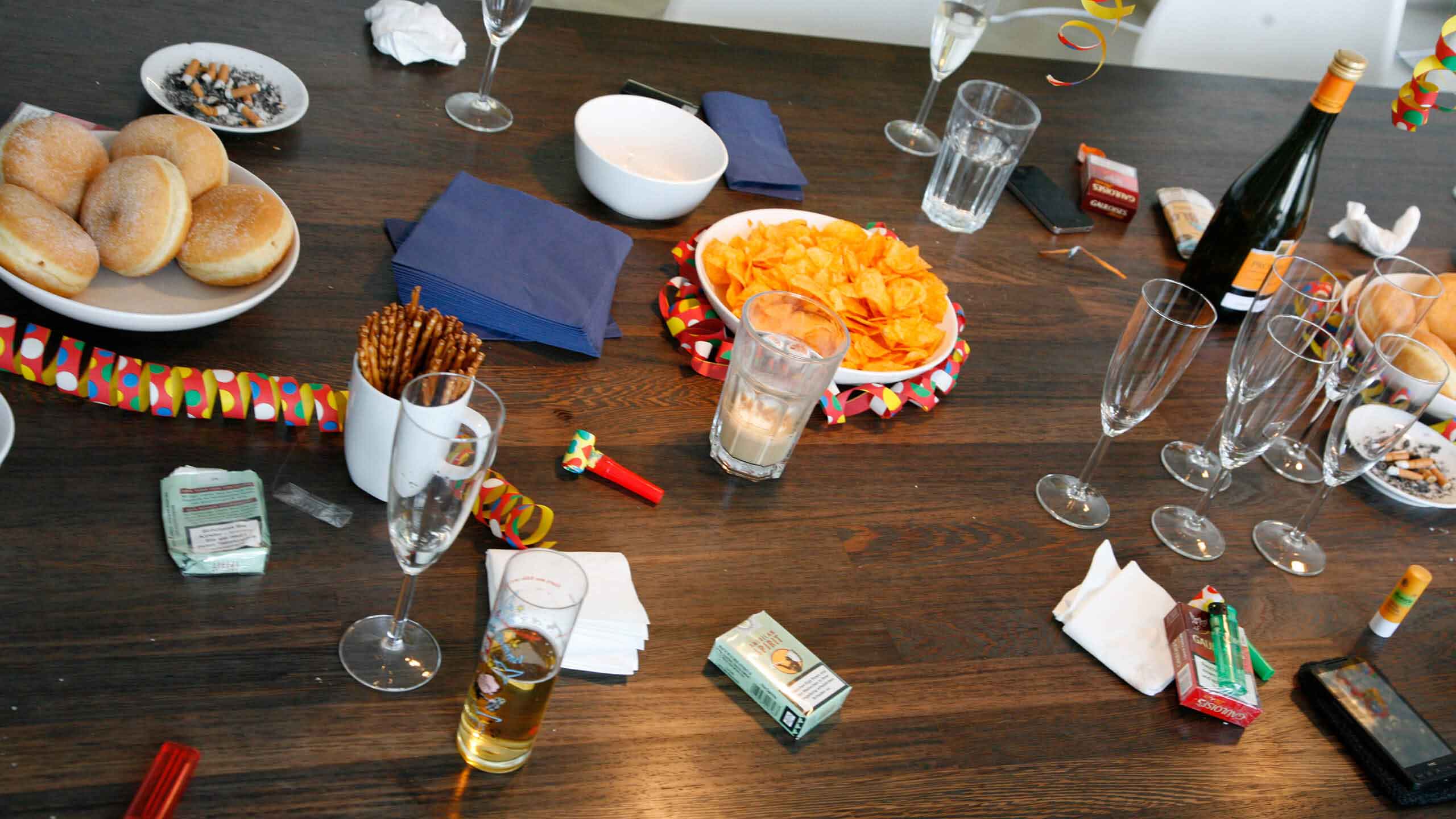  Aclewe Agentur Köln Buffet bei Karnevalsparty
