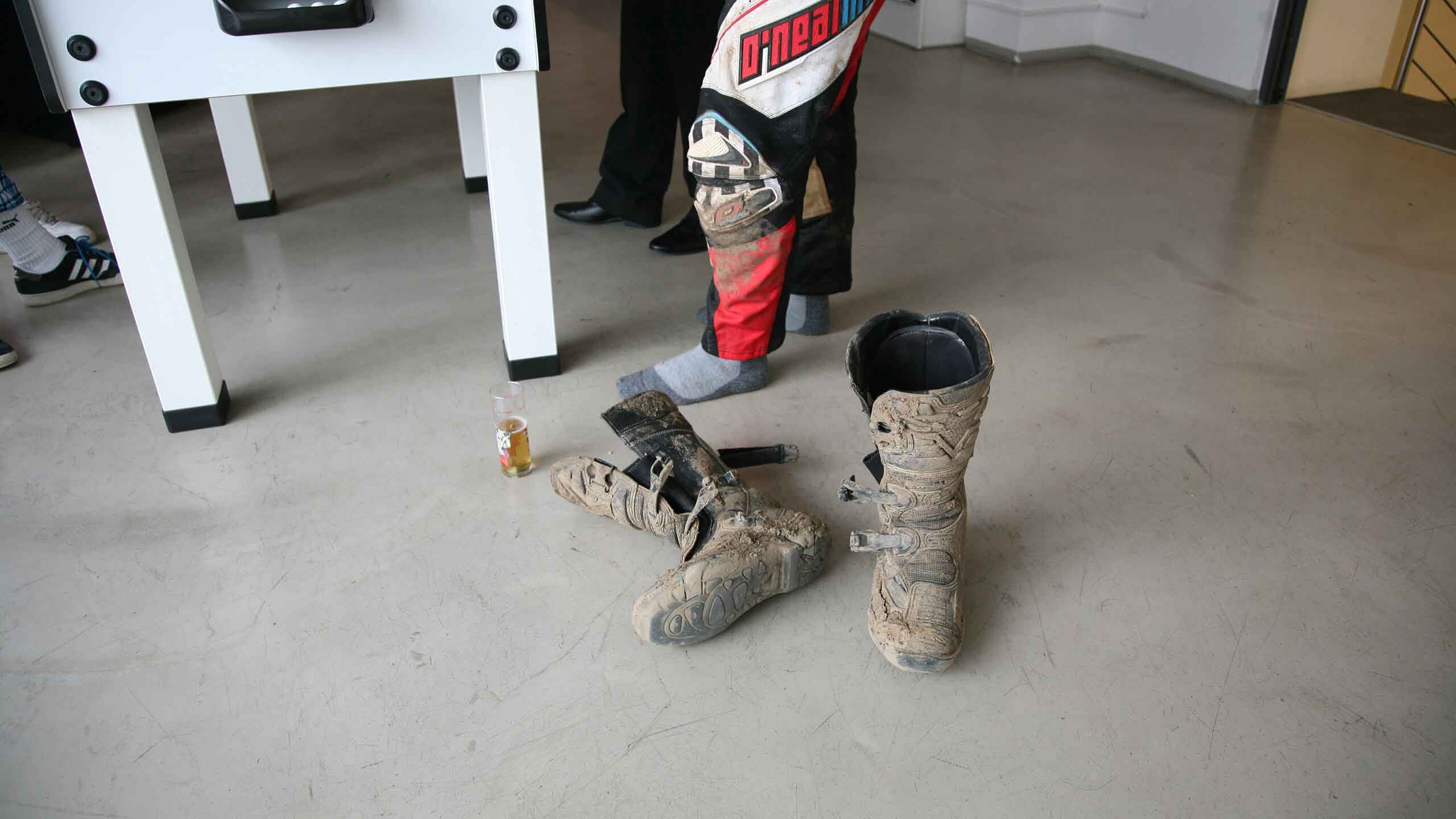 Aclewe Werbe&shy;agentur Karneval 2014 Bikerschuhe